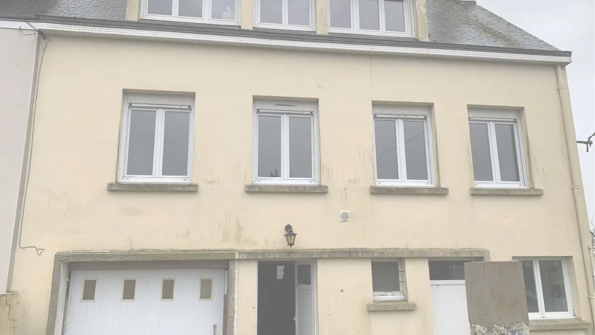 Immeuble 3 niveaux à Quimperlé, opération achat-revente